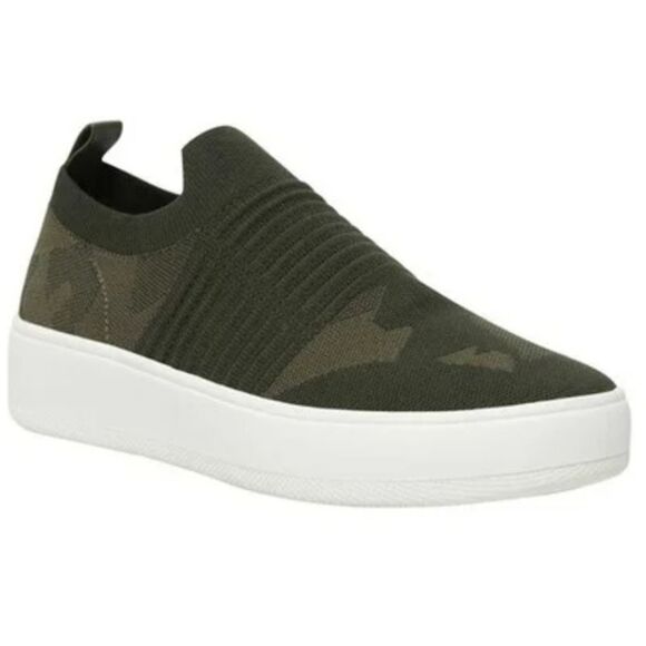 BRAND NEW STEVE MADDEN BEALE CAMOFLAGE SLIP-ON SNEAKER - Picture 15 of 15